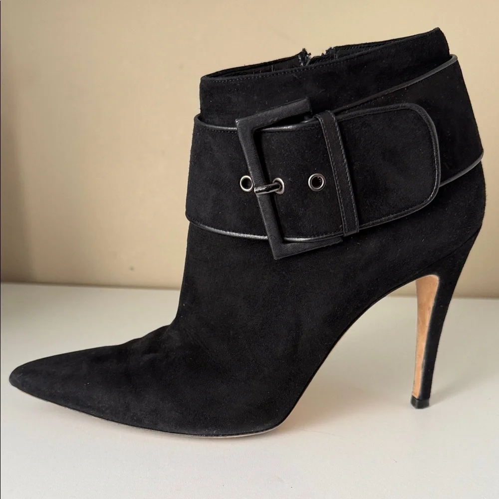 Manolo Blahnik Black Heeled Boots with Buckle - Picture 2 of 13